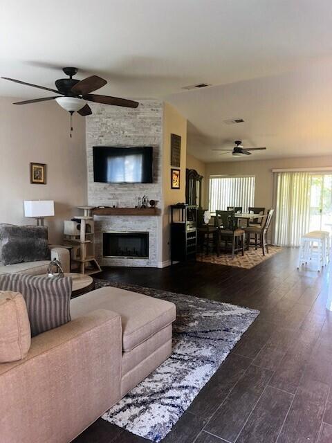 Building Photo - 79310 Paseo Del Rey