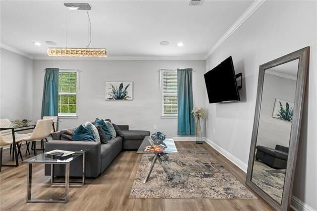 Building Photo - 3212 Jackson Ave