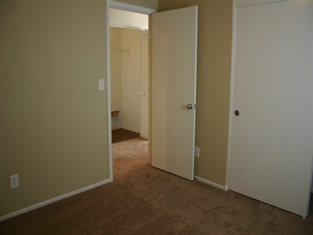 Building Photo - 1171 Paradise Safari Dr