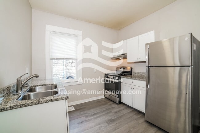 Building Photo - 1915 N Ashley Ct