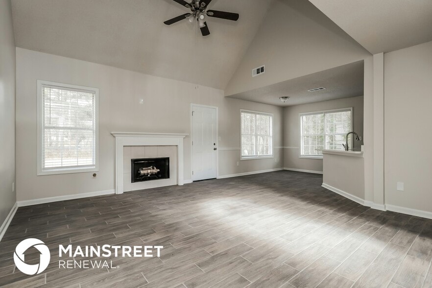 Building Photo - 750 Stonehaven Chase