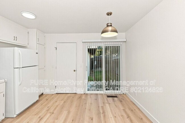Building Photo - 5925 Montecito Blvd