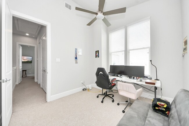 Building Photo - 9614 Riddlewood Ln