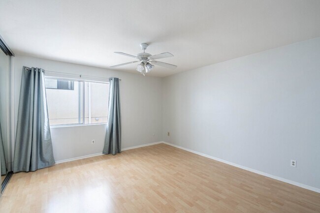 Building Photo - 4558 Willis Ave