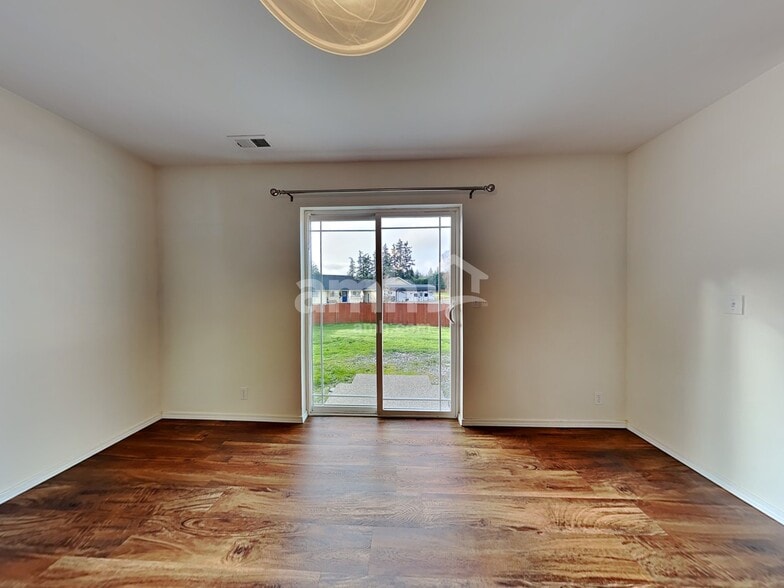 Building Photo - 17924 18th Ave Ct E