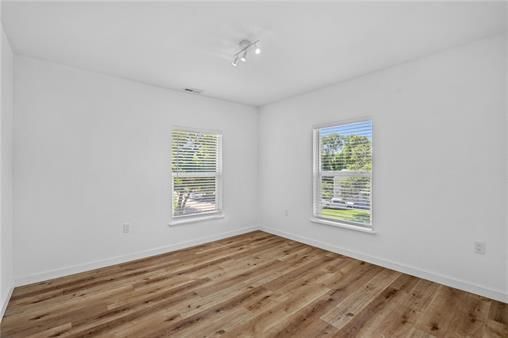 Building Photo - 3627 Woodland Ave