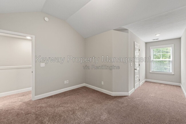 Building Photo - 4502 Chestnut Trl