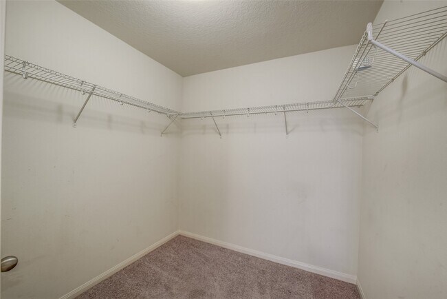 Building Photo - 22719 Tabberts Wy