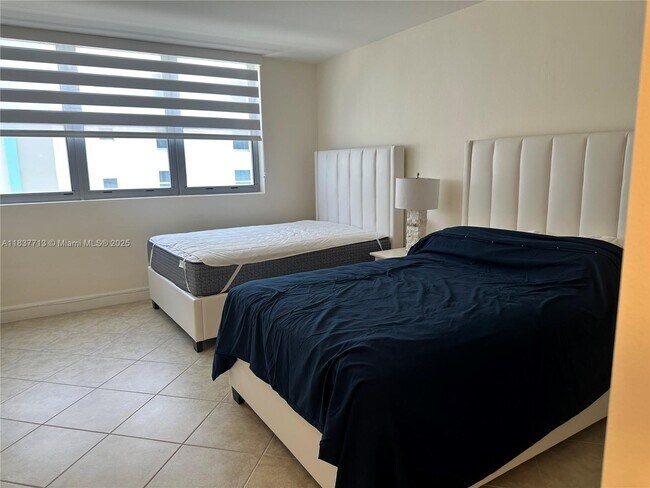 Building Photo - 9225 Collins Ave