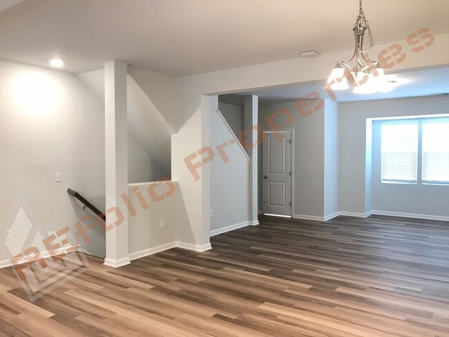 Building Photo - Beautiful 3 Story 4 Bedrooms 2 Car Garage ...