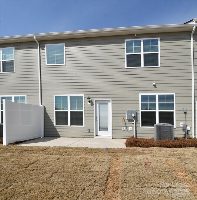 Building Photo - 7867 Iron Rd