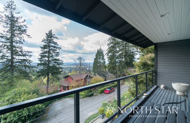 Building Photo - Stunning Modern Luxury in Southwest Hills