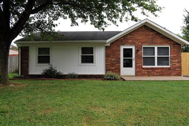 Primary Photo - Three Bedroom / 1 Bath Home with 2 Car Det...