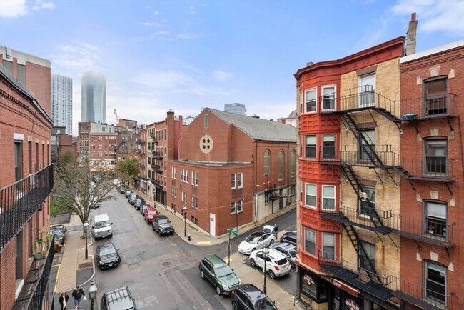 Building Photo - 130 Fulton St