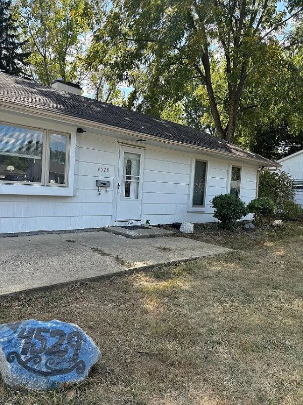 Building Photo - 4529 Circle Dr