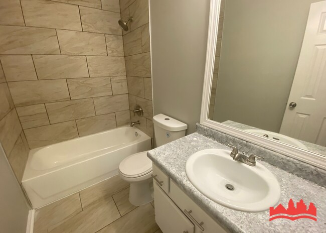 Building Photo - 3930 Chelsea Hill Dr