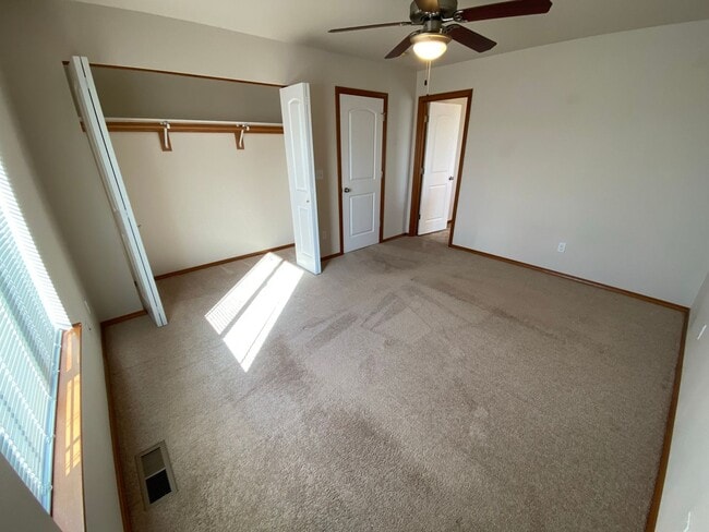 Building Photo - 3 Bedroom Home on Cul-De-Sac for Rent!