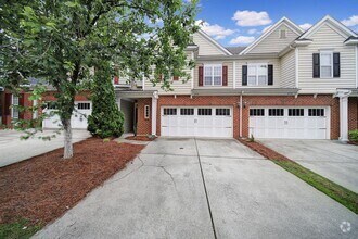 Building Photo - Beautiful Three Bed Two and Half Bath Town...