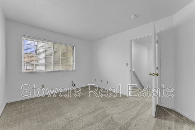 Building Photo - 309 Cam Arroyo