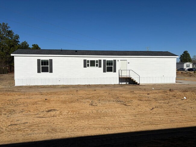 Building Photo - Liberty Pines Mobile Home Community, Raeford, NC