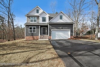 Building Photo - 192 Willow Dr