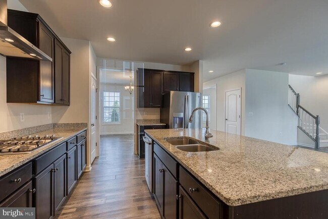 Building Photo - 336 Boxelder Dr