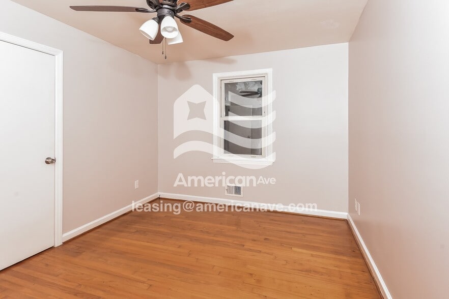 Building Photo - 35 Cavalier Ct