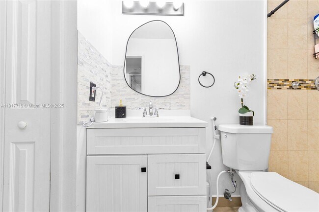 Building Photo - 7419 SW 152nd Ave