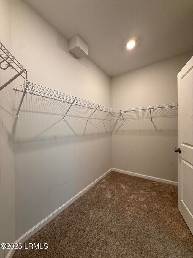 Building Photo - 1069 S Innovation Dr