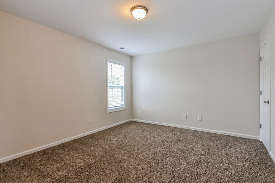 Building Photo - 407 Morganite Ct
