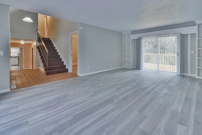 Building Photo - 1501 Blackbird Dr