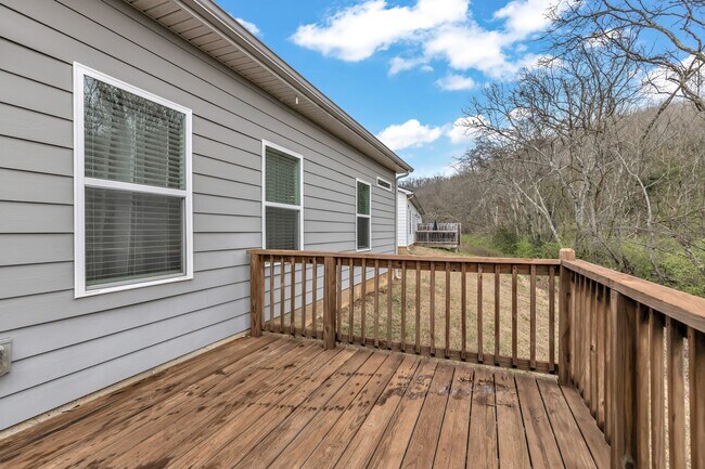 Building Photo - 942 Millstream Dr