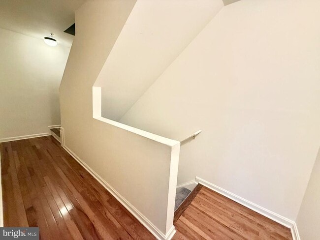 Building Photo - 10128 Reprise Dr