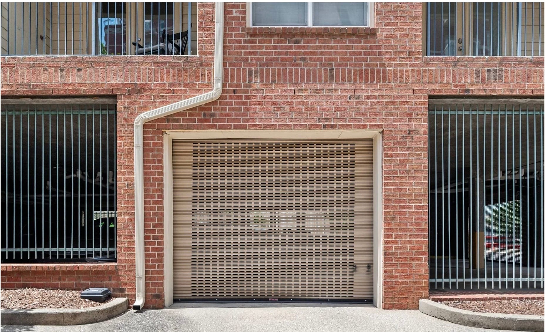 Building Photo - 116 31st Ave N