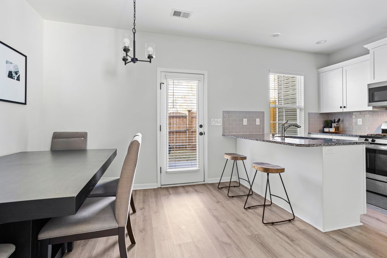 Building Photo - 193 Northwood St