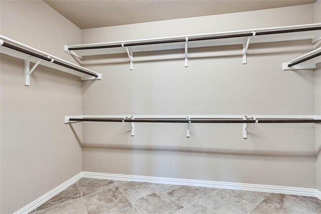 Building Photo - 2132 Montesol Ln