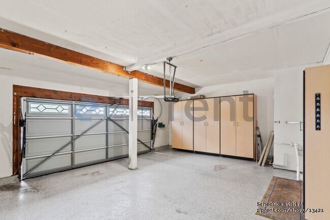 Building Photo - 5016 Wembley Ct