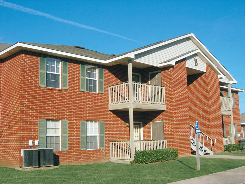 Building Photo - The Gables on Holley