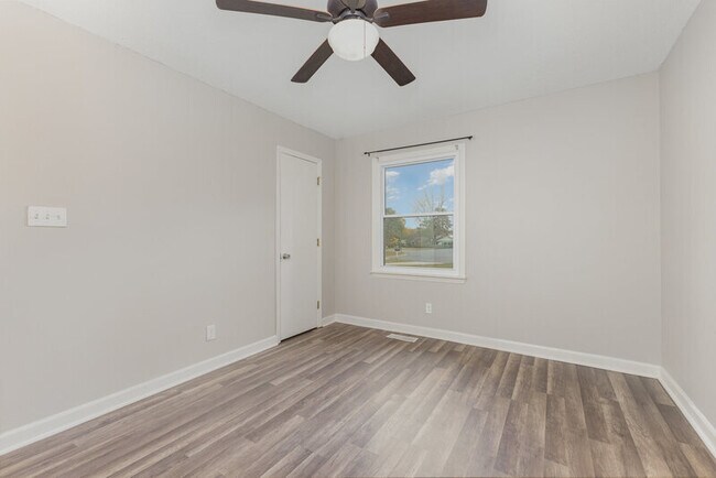 Building Photo - 8503 Beechbrooke Rd