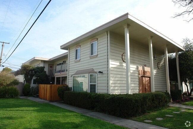 Primary Photo - 3689 Bridgeport Court
