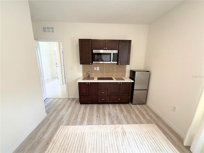 Building Photo - 5610 Winona Dr
