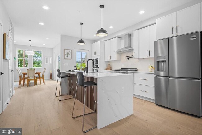 Building Photo - 4212 7th St NW
