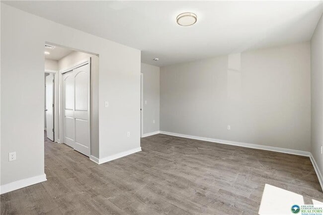 Building Photo - 1425 W Gordon St