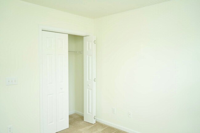 Building Photo - 1119 Somer Chase Ct