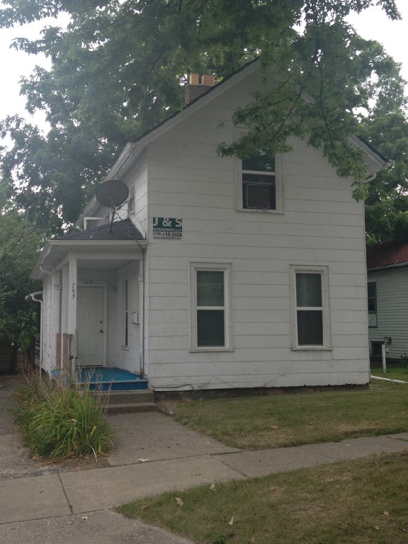 Building Photo - 705 Pearl St