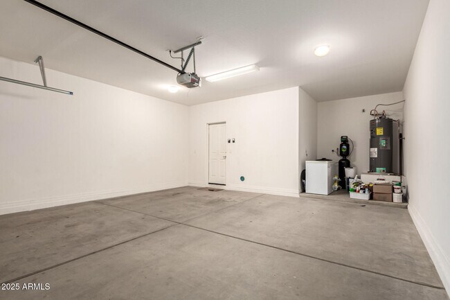 Building Photo - 4180 S Butte Ln