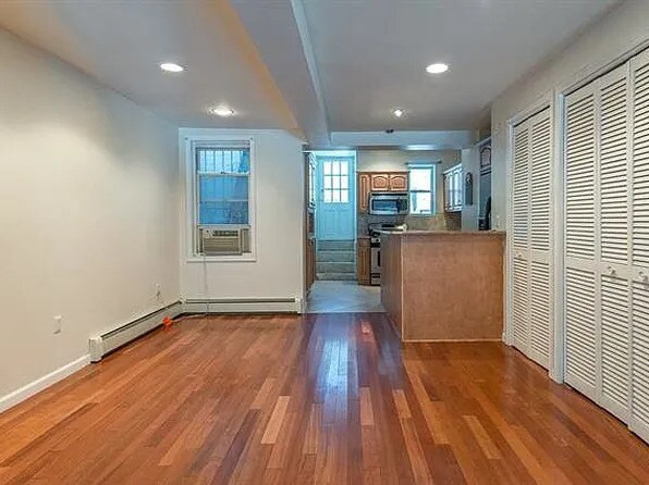 Building Photo - Stunning 2-Bed, 2-Bath Condo for rent