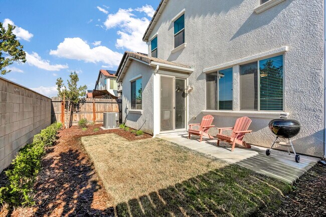 Building Photo - 2815 N Leya Dr