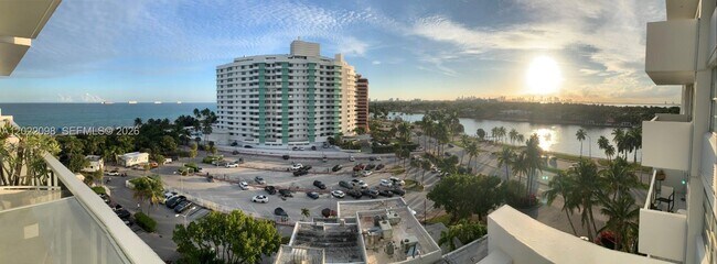 Building Photo - 5313 Collins Ave