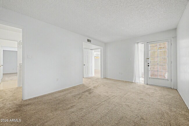 Building Photo - 709 S Power Rd